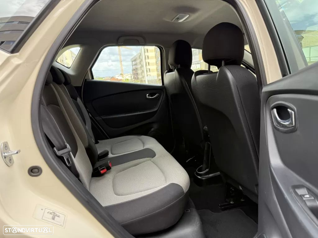 Renault Captur 1.5 dCi Exclusive - 13