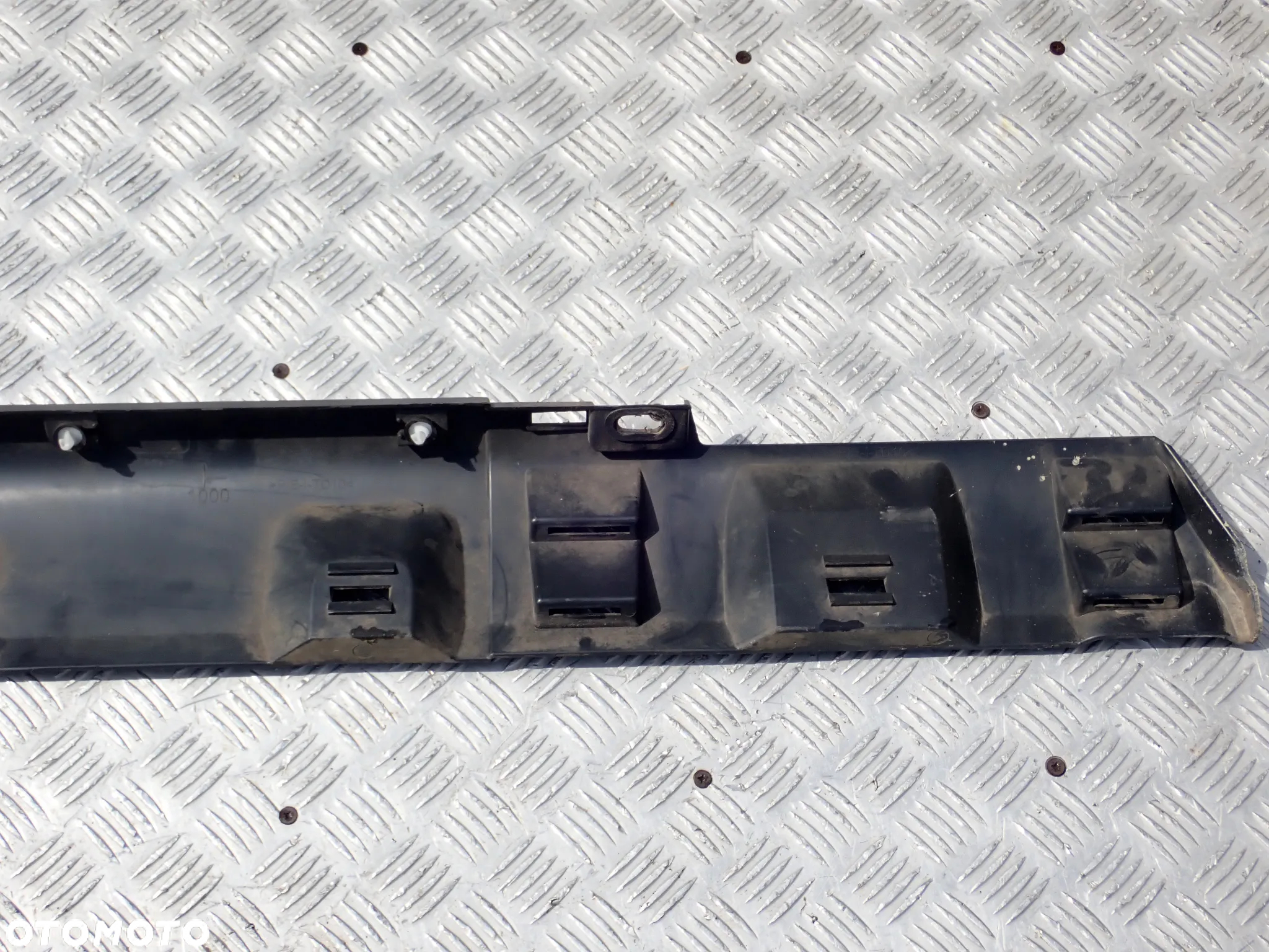 PRÓG LISTWA PROGOWA LEWA /PRAWA  DACIA LOGAN SANDERO II  76419-1761R / 76426-0776R - 14
