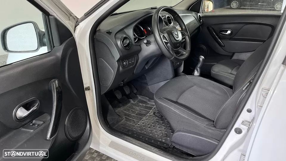 Dacia Logan MCV 0.9 TCe Stepway - 10