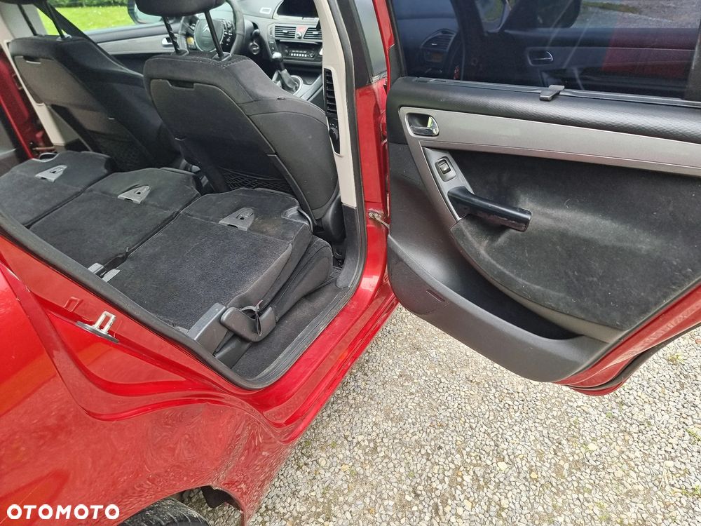 Citroën C4 Picasso 1.6 HDi Impress - 28