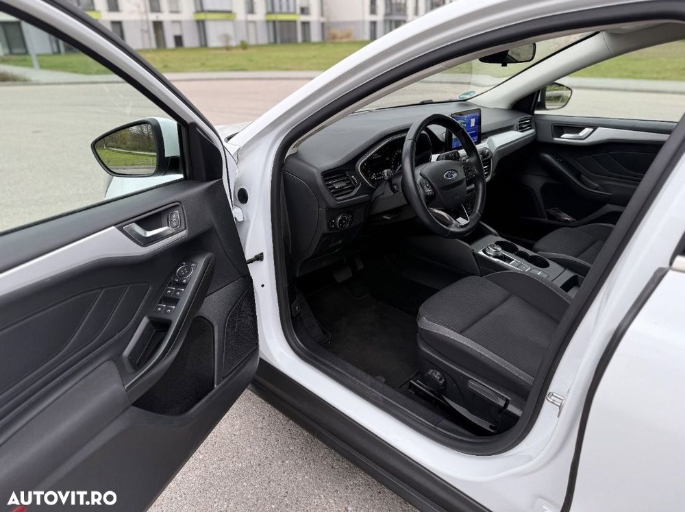 Ford Focus 2.0 EcoBlue Titanium - 9