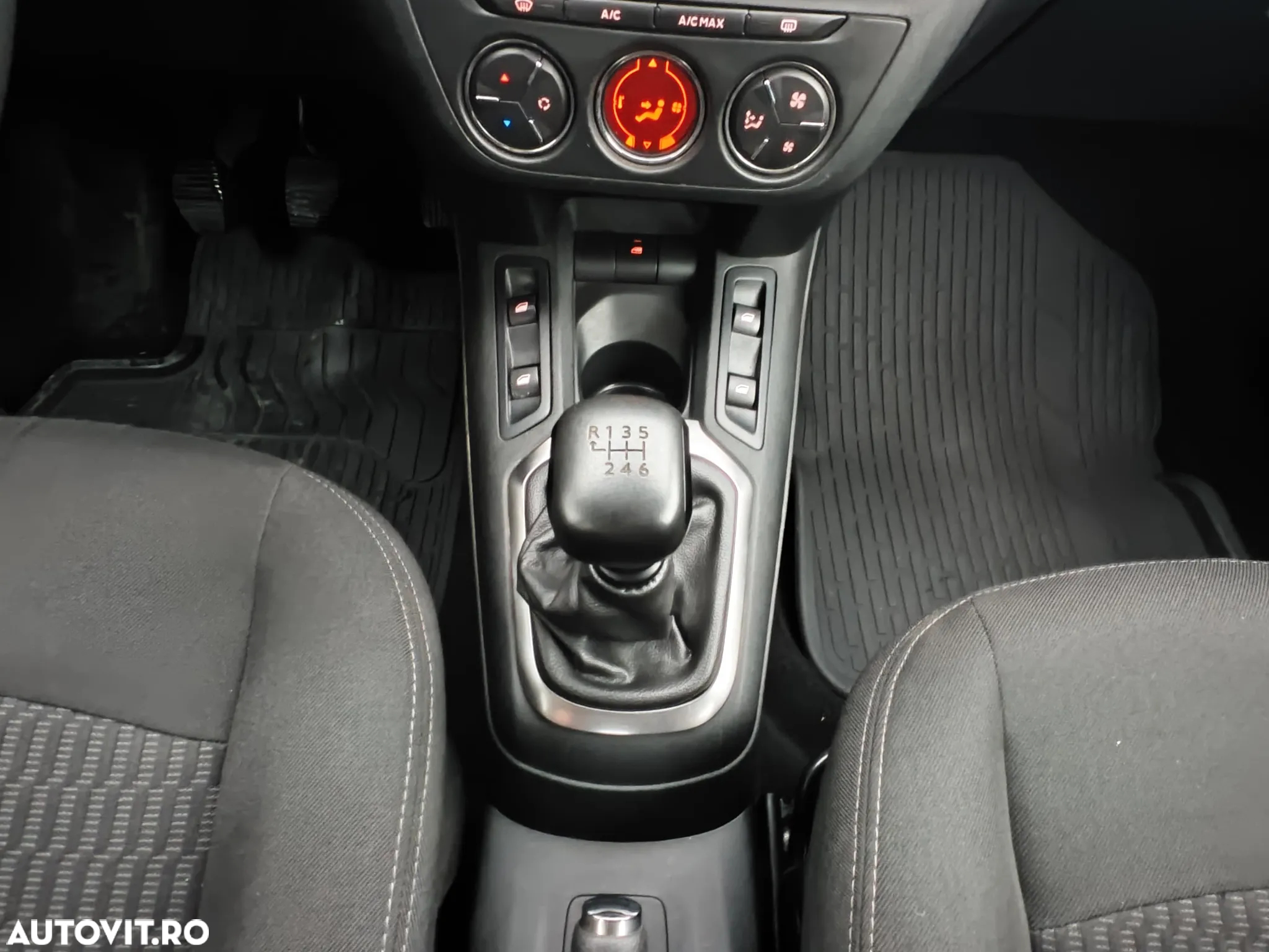 Peugeot 301 1.5 BlueHDI FAP Allure - 22