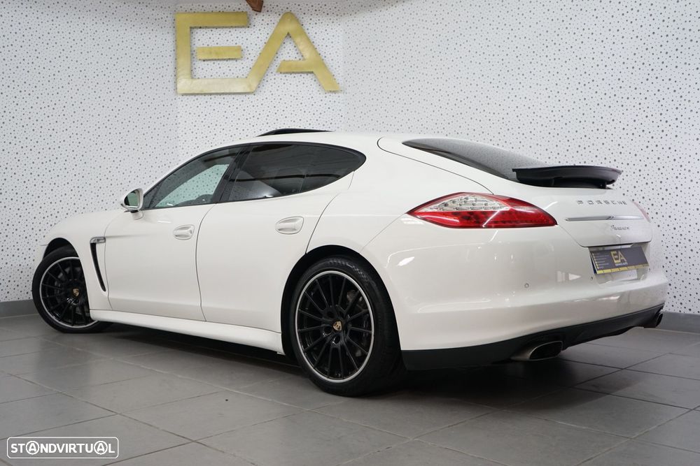 Porsche Panamera Platinum Edition - 9