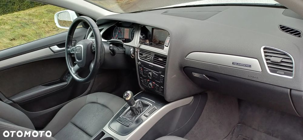 Audi A4 Avant 2.0 TDI - 16