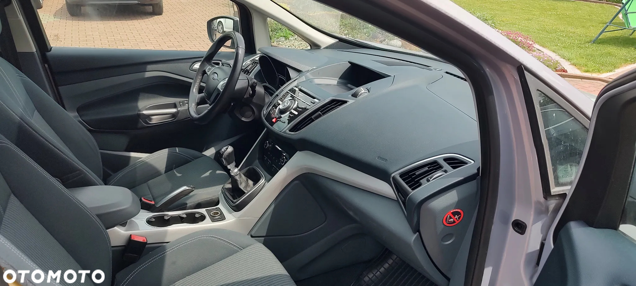 Ford C-MAX 1.6 EcoBoost Titanium - 11