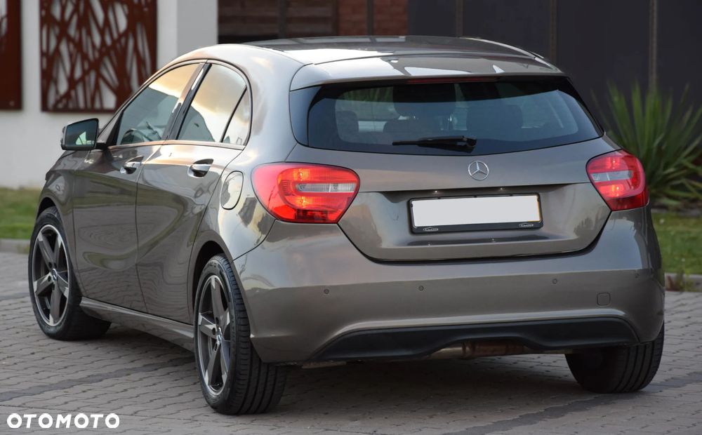 Mercedes-Benz Klasa A 180 BlueEfficiency Edition - 10