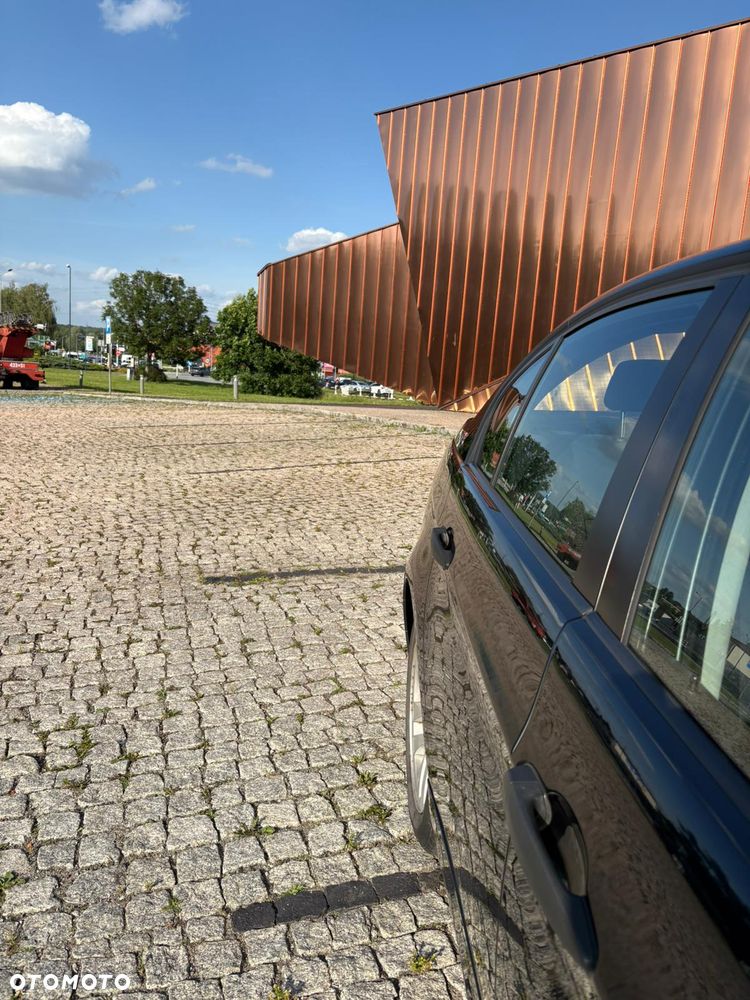 BMW Seria 3 - 18