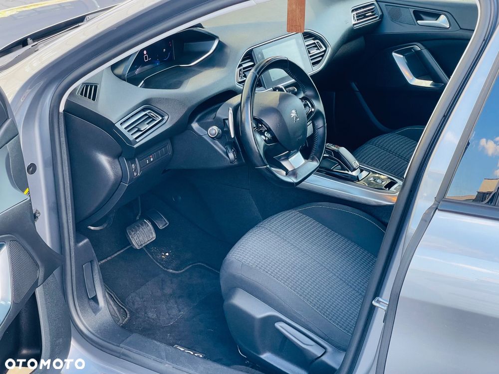 Peugeot 308 1.5 BlueHDi Active Pack Business S&S EAT8 - 13