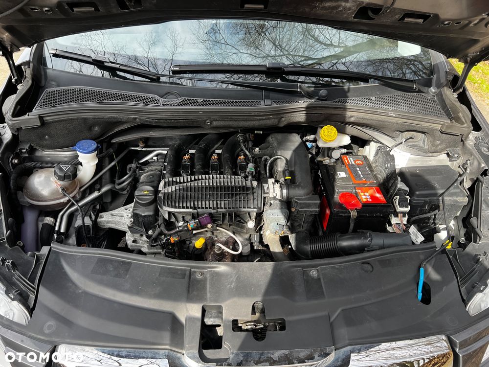 Peugeot 2008 1.2 VTi Allure - 23