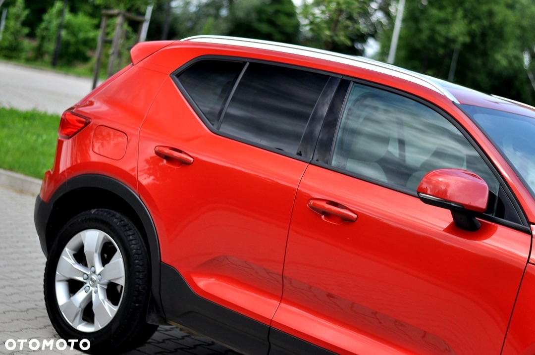 Volvo XC 40 T3 Geartronic Momentum Pro - 13