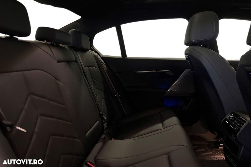 BMW i5 M60 - 17