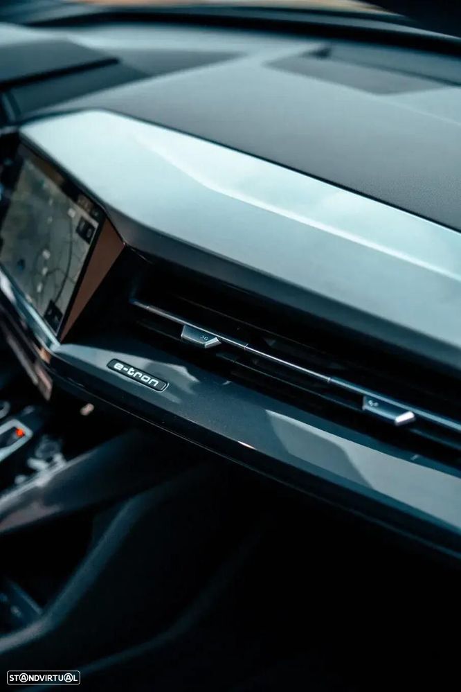 Audi Q4 e-tron 45 quattro - 13