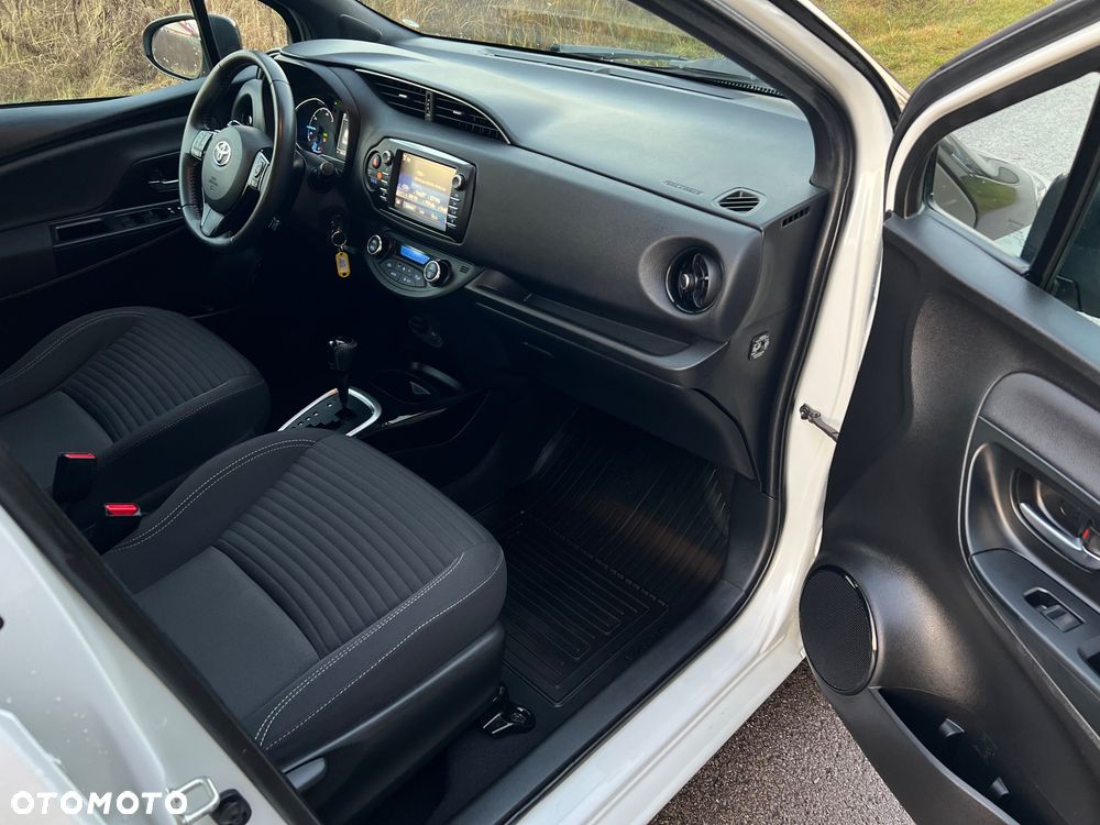 Toyota Yaris 1.5 VVT-i Selection - 28