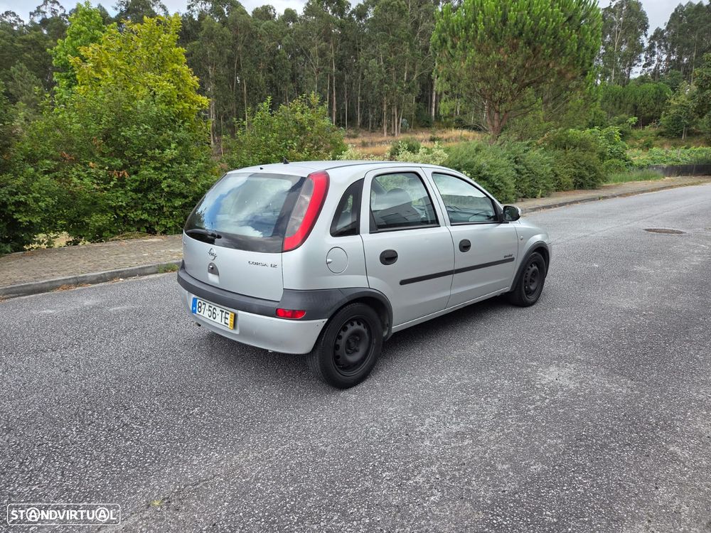 Opel Corsa 1.2 16V Confort - 5