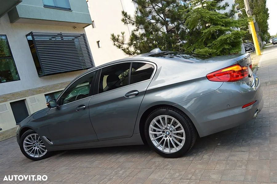 BMW Seria 5 520d Aut. - 24