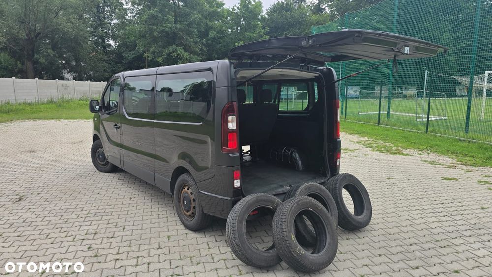 Opel Vivaro - 11
