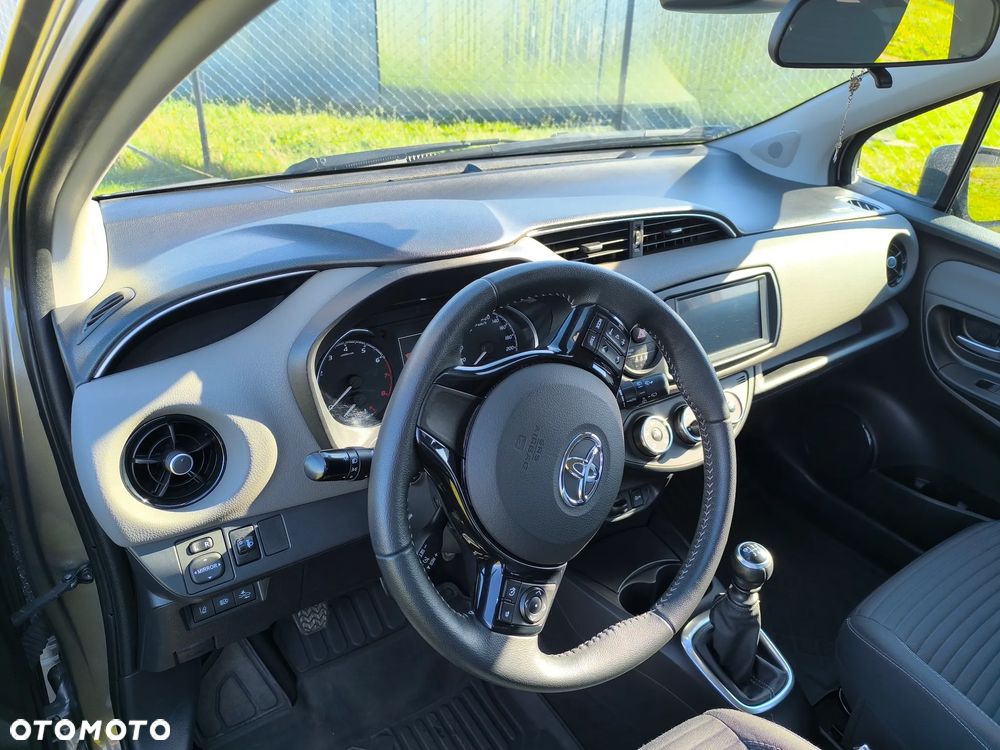 Toyota Yaris - 7