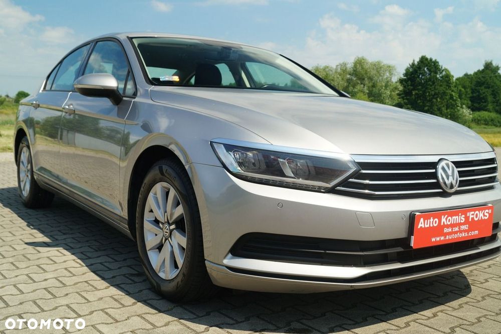 Volkswagen Passat - 10