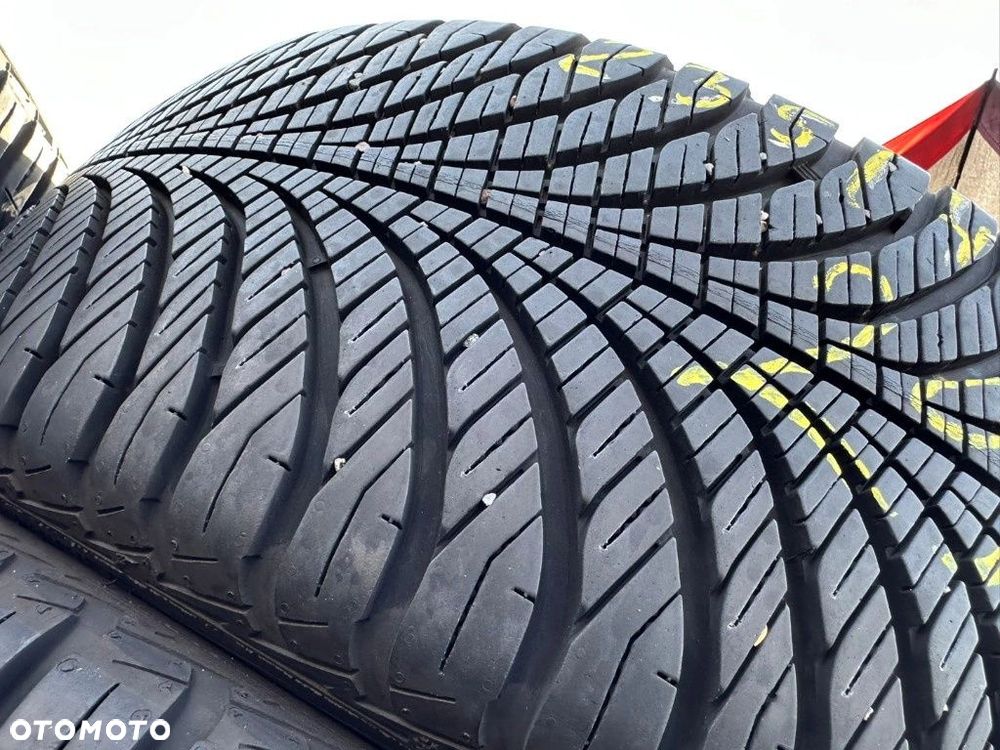 235/45r19 Goodyear Vector 4S gen2_7,5mm_4szt_(29) - 5