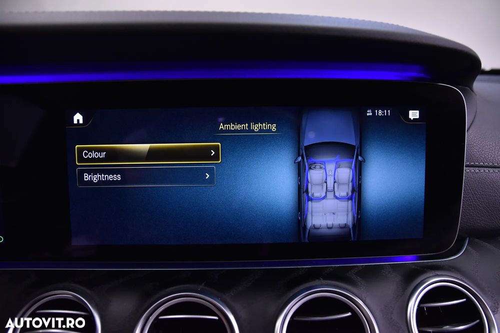 Mercedes-Benz E 220 d 4MATIC Aut. - 22