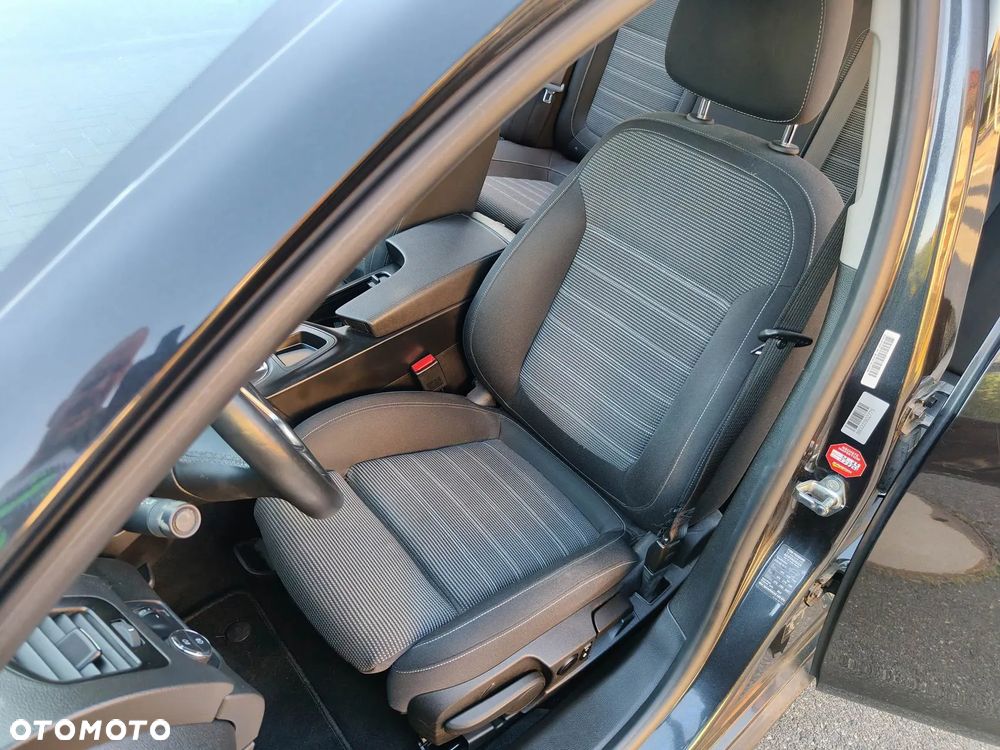 Opel Insignia 1.6 SIDI Turbo Business Edition - 14