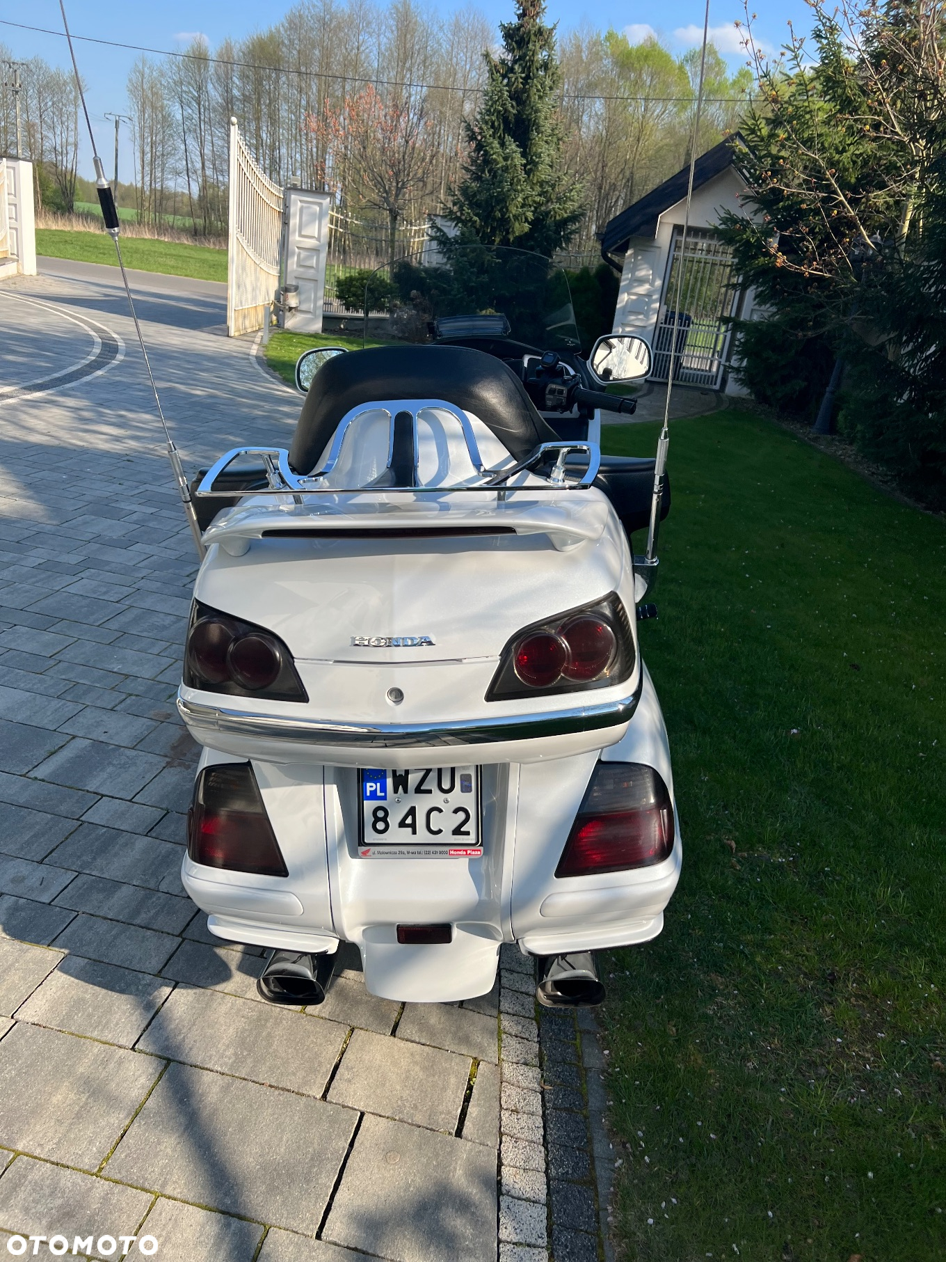 Honda GL - 12
