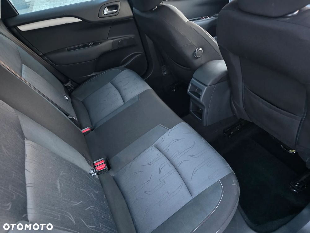 Citroën C4 VTi 120 Exclusive - 7