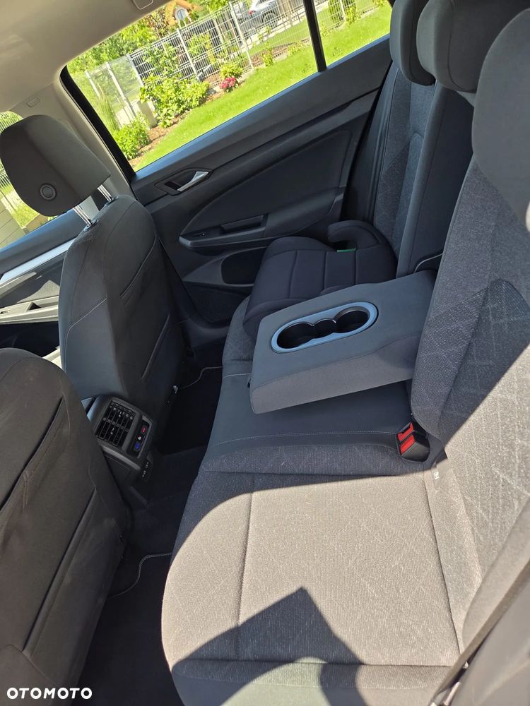 Volkswagen Golf 1.0 eTSI OPF DSG Life - 15