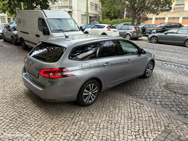 Peugeot 308 SW 1.5 BlueHDi Style EAT8 - 26