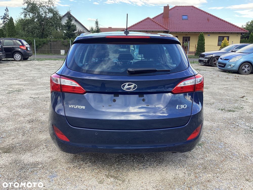 Hyundai i30 1.6 CRDi BlueDrive Go - 4