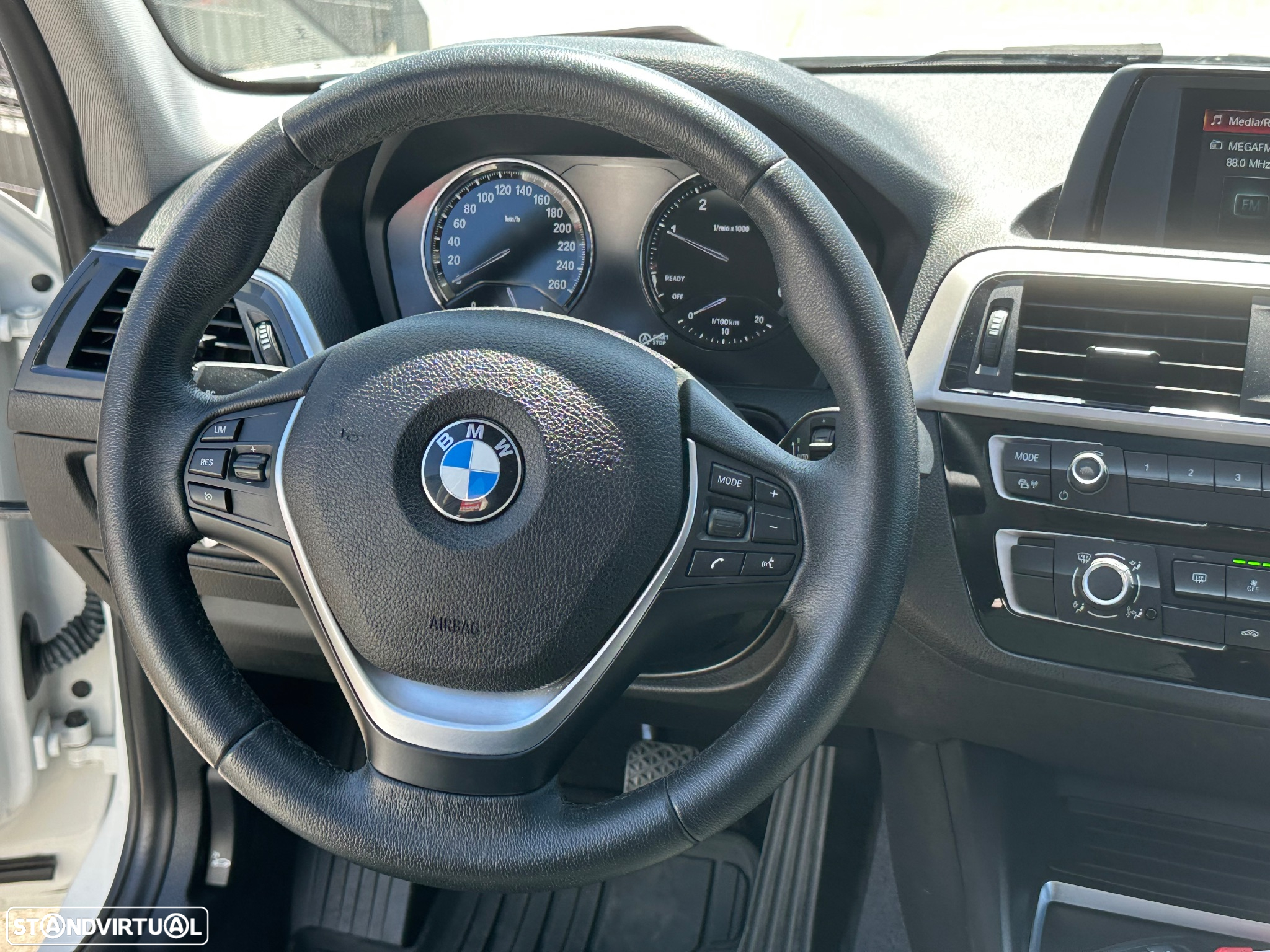BMW 116 d EfficientDynamics - 11