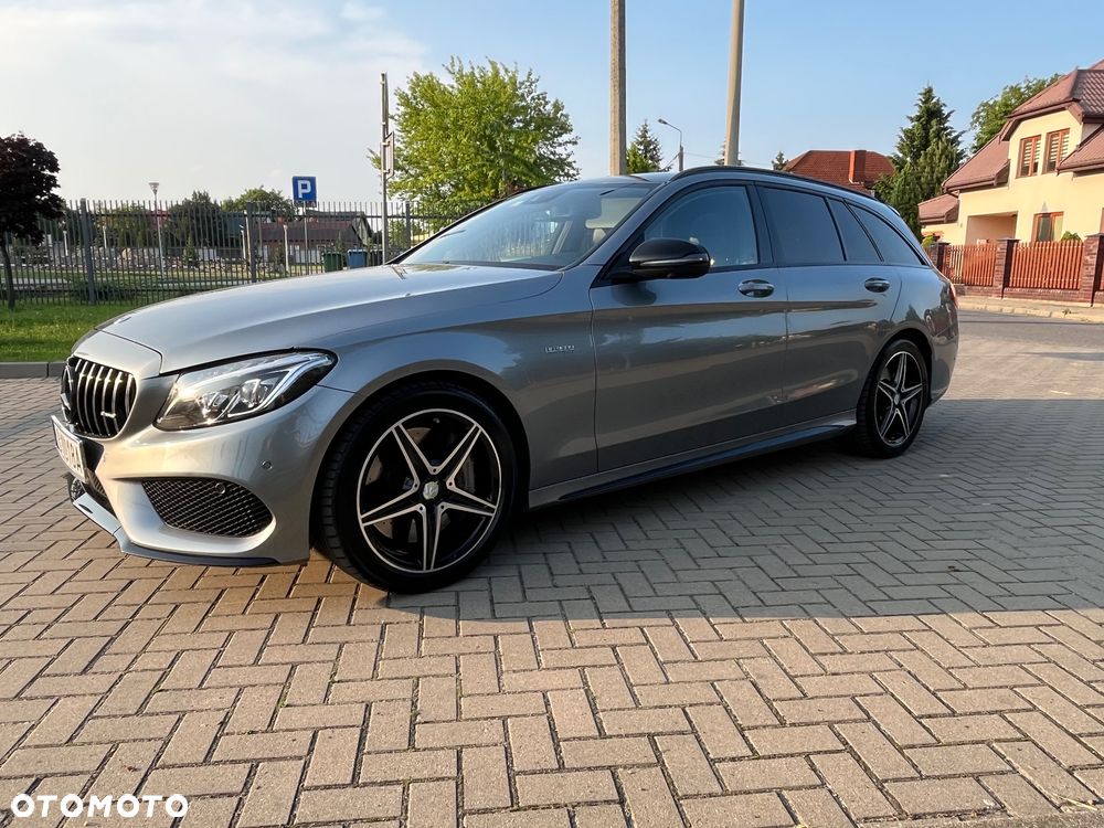 Mercedes-Benz Klasa C AMG 43 4-Matic - 7