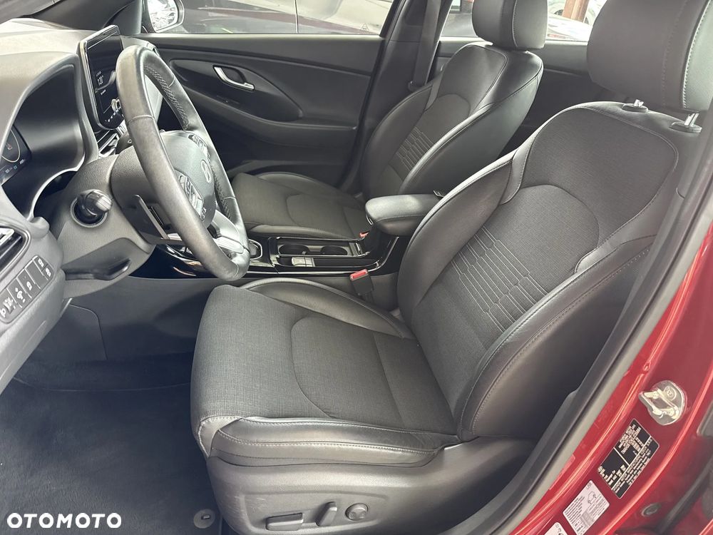 Hyundai i30 1.5 T-GDI 48V Smart Plus DCT - 13