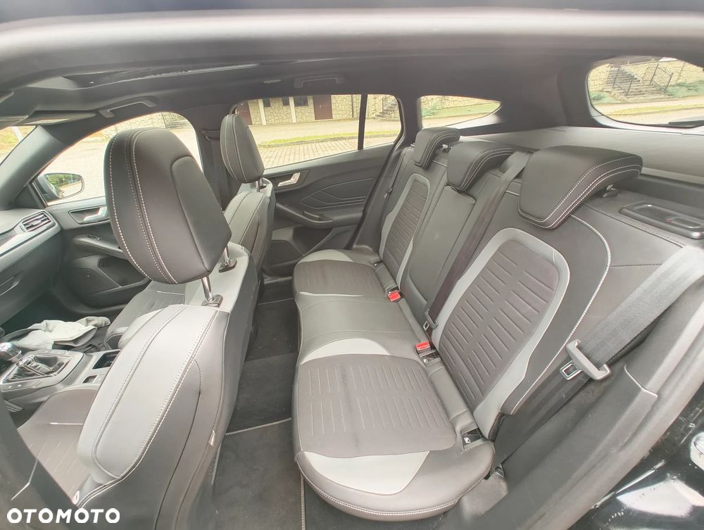 Ford Focus 2.0 EcoBlue ST - 6