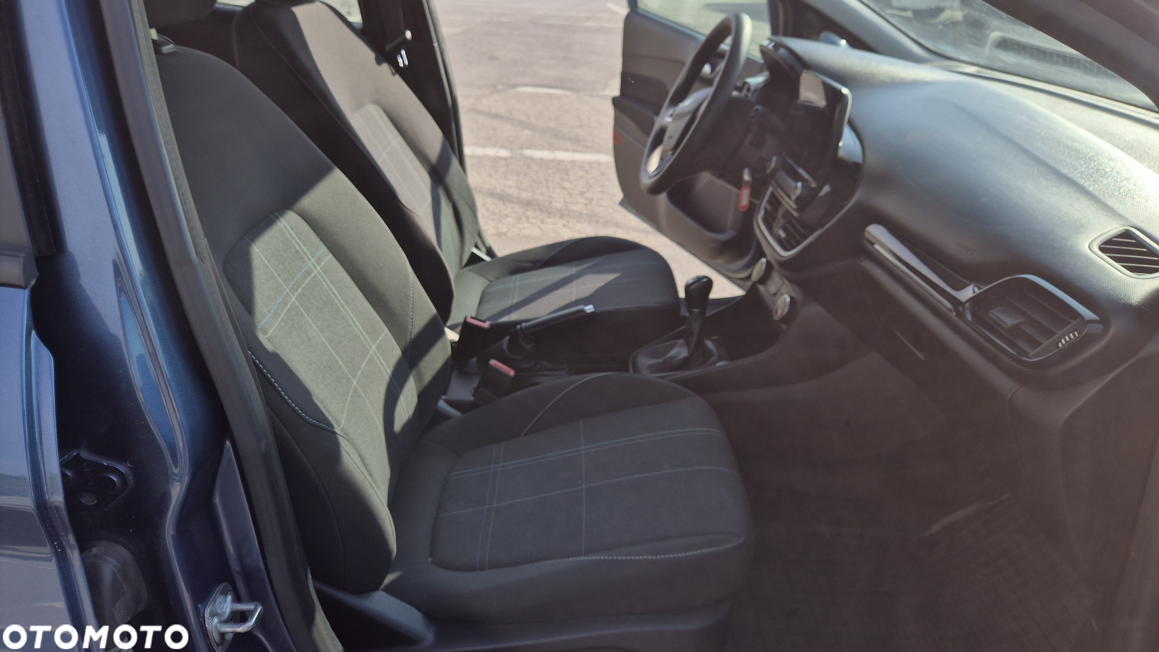 Ford Fiesta 1.1 S&S COOL&CONNECT - 16