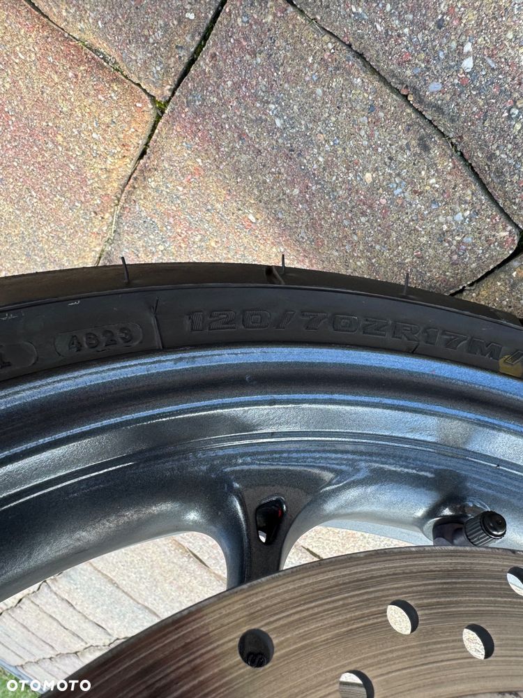 Triumph Street Triple - 13