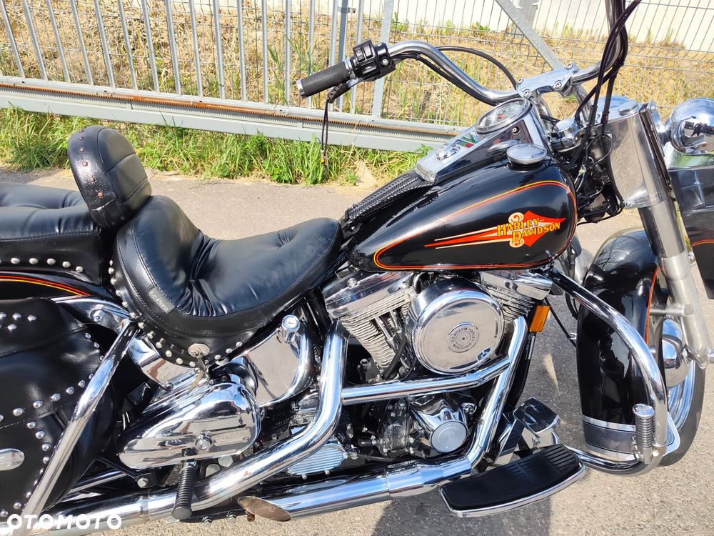 Harley-Davidson Softail Heritage Classic - 30