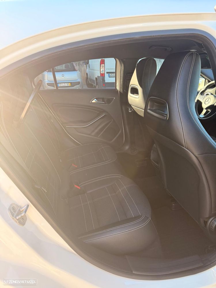 Mercedes-Benz A 180 d Urban - 10