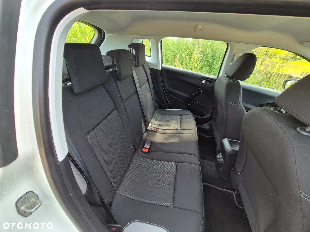 Peugeot 2008 PureTech 82 Active - 25