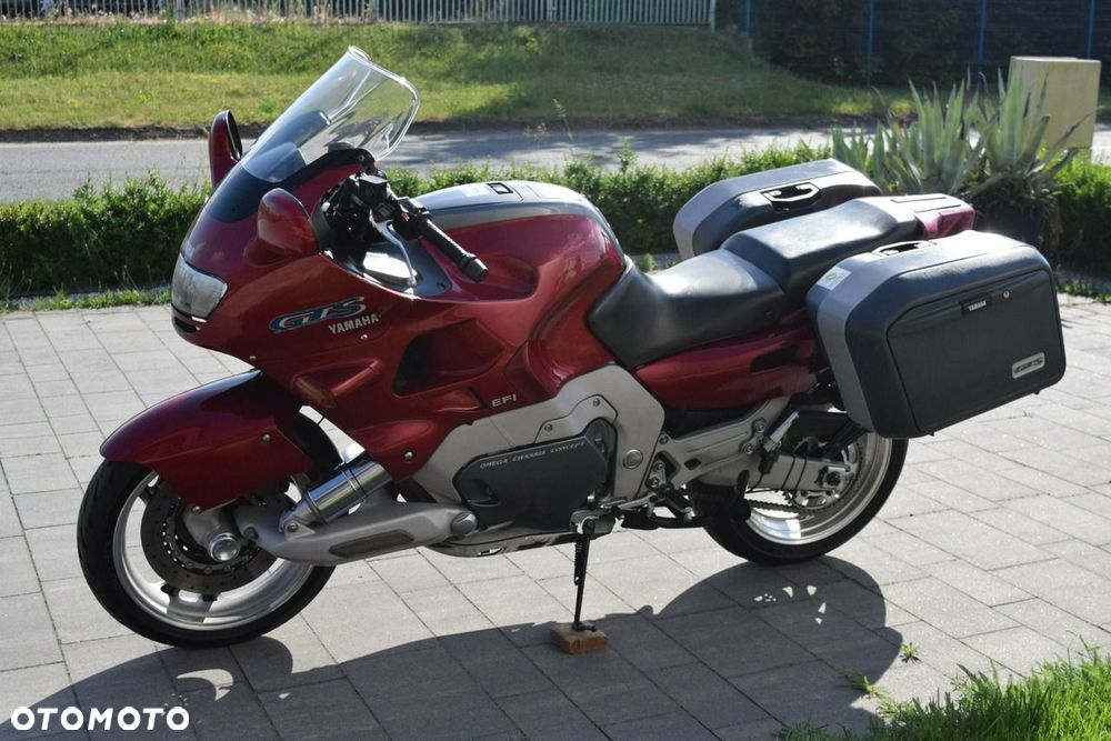 Yamaha GTS - 3