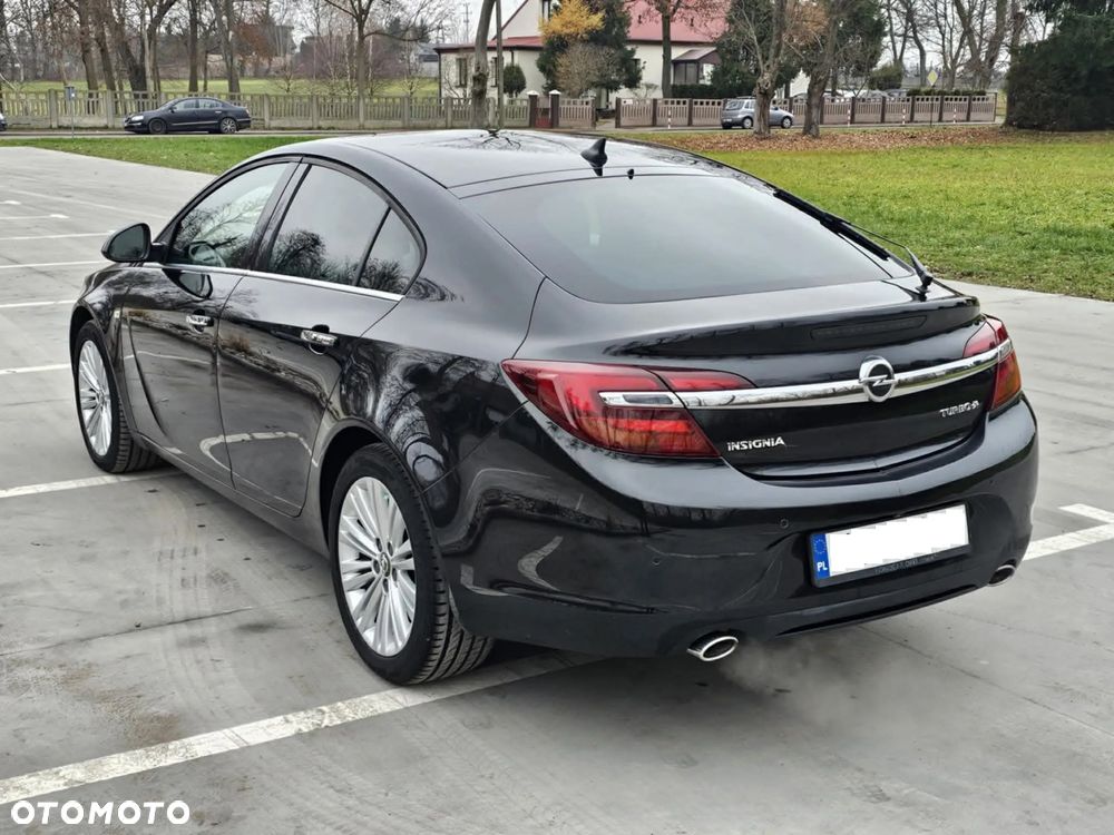 Opel Insignia 2.0 T Cosmo 4x4 - 3