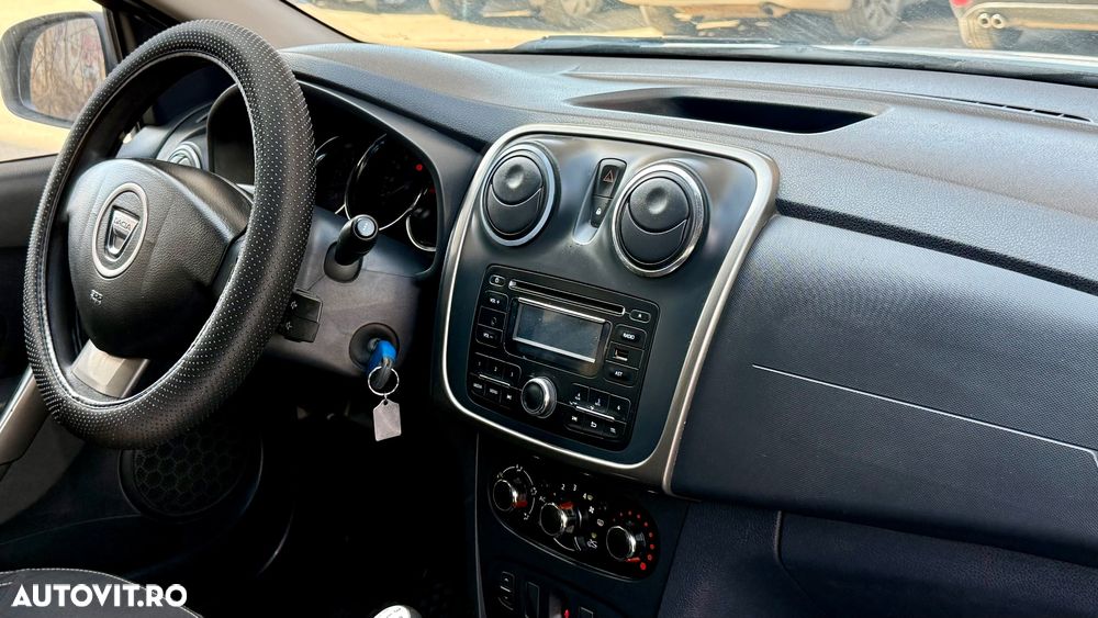 Dacia Logan 1.2 16V Laureate - 6