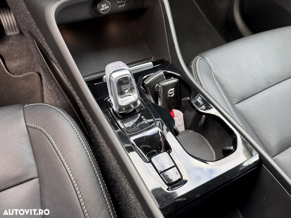 Volvo XC 40 T3 Geartronic Inscription - 12