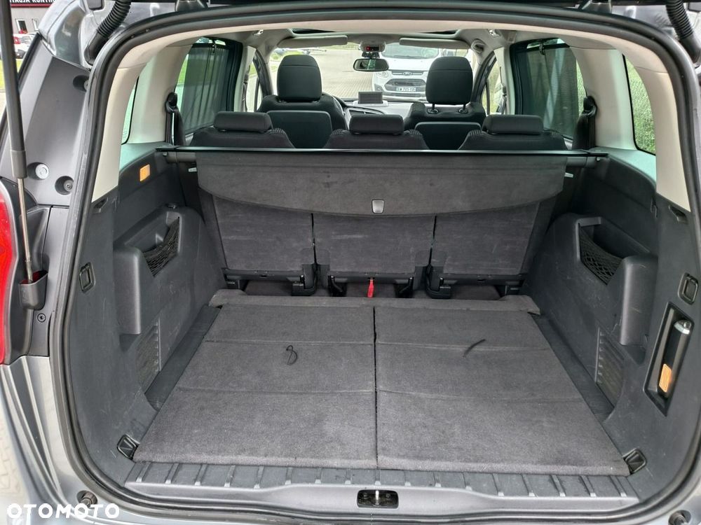 Peugeot 5008 - 19