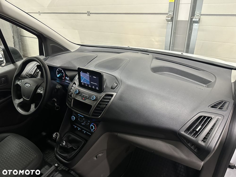 Ford Transit Connect - 13