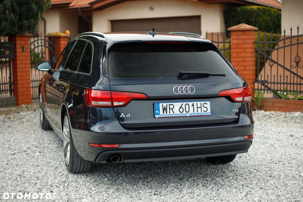 Audi A4 Avant - 10