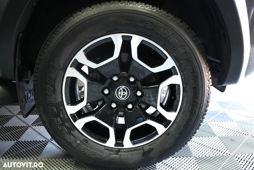 Toyota Hilux 4x4 Double Cab Autm. Executive - 12