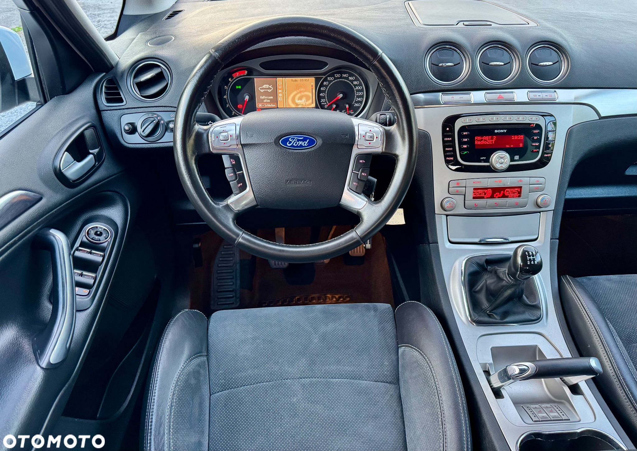Ford S-Max 2.0 FF Titanium - 14