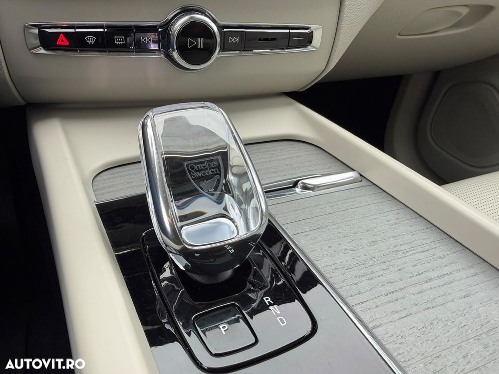 Volvo XC 60 T8 AWD AT PHEV Ultra Bright - 22