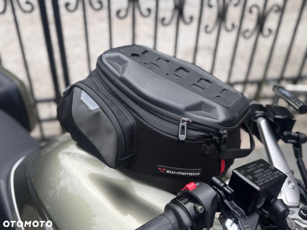 Yamaha FJR - 27